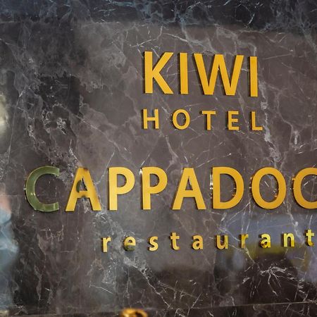 Kiwi Capsule Hotel Bangkok Buitenkant foto